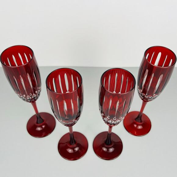 Williams Sonoma Jewel Cut Wilshire Collection Set of 4 Red Champagne Flutes NEW - Picture 10 of 10